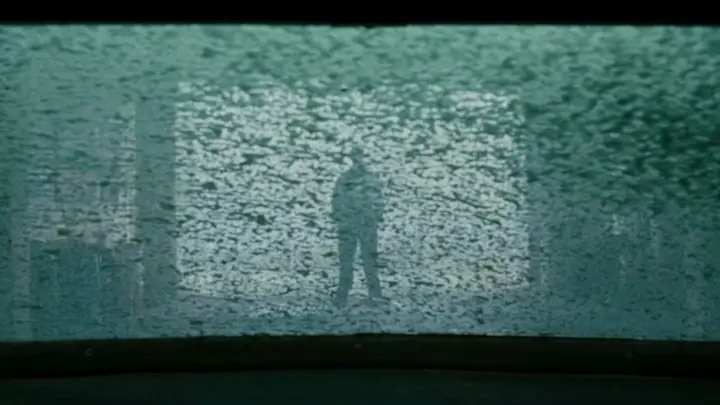 Hide & Seek in the carwash – The Crazies